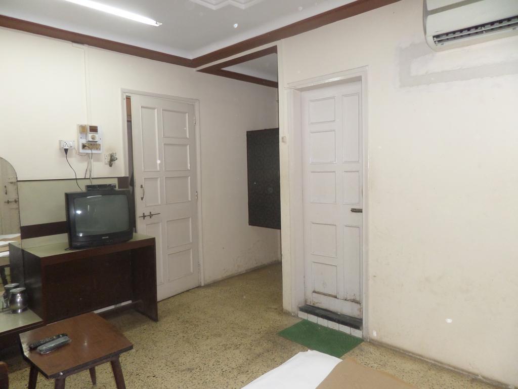 Hotel Shilpa Nashik Oda fotoğraf