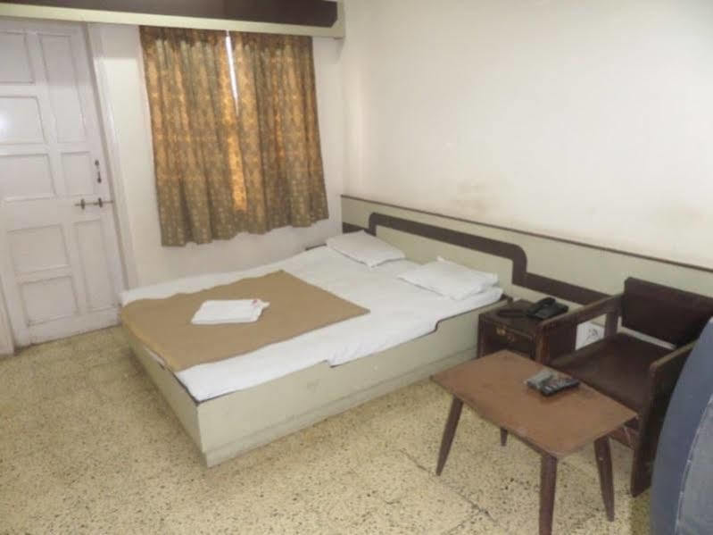 Hotel Shilpa Nashik Dış mekan fotoğraf